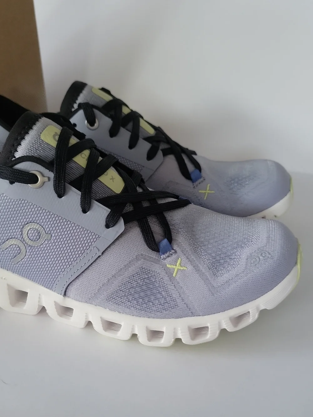On Running light lavender